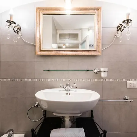 Cozy Loft Orsini Palace شقة
