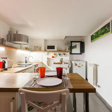 Cozy Loft Orsini Palace شقة *